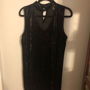 Blk Velvet Choker Dress